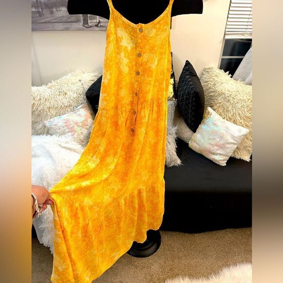 Yellow Floral Maxi Dress - Picture 2 of 6